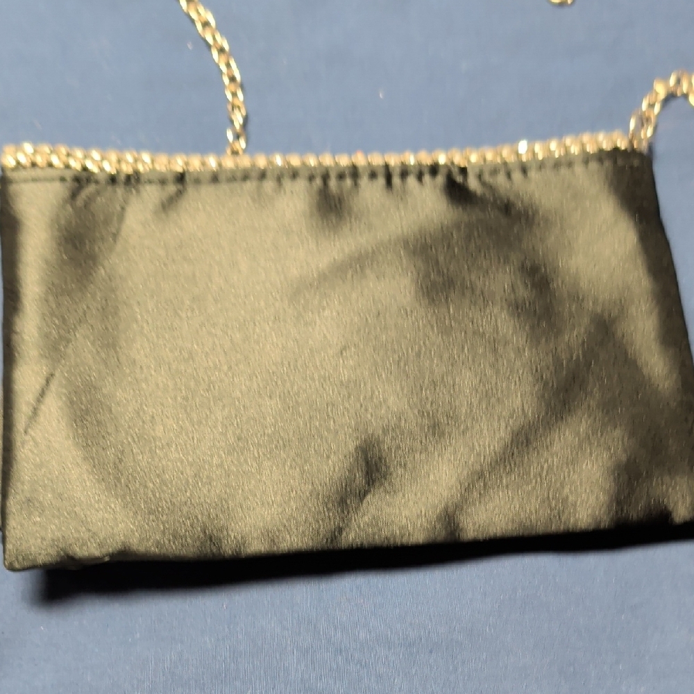 Elegant Silver Rhinestone Evening Clutch - Picture 6 of 7